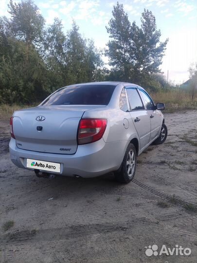 LADA Granta 1.6 МТ, 2012, битый, 270 000 км