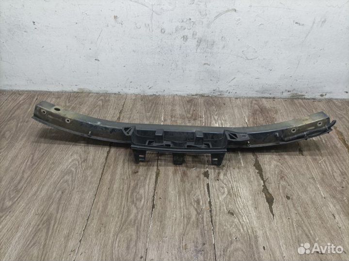 Усилитель бампера передний Opel Zafira B минивен