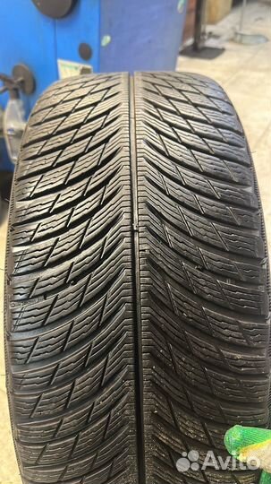 Michelin Pilot Alpin 5 245/40 R19 и 275/35 R19