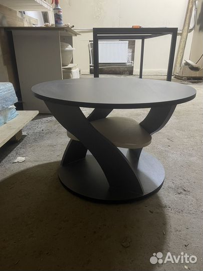 Журнальный столик