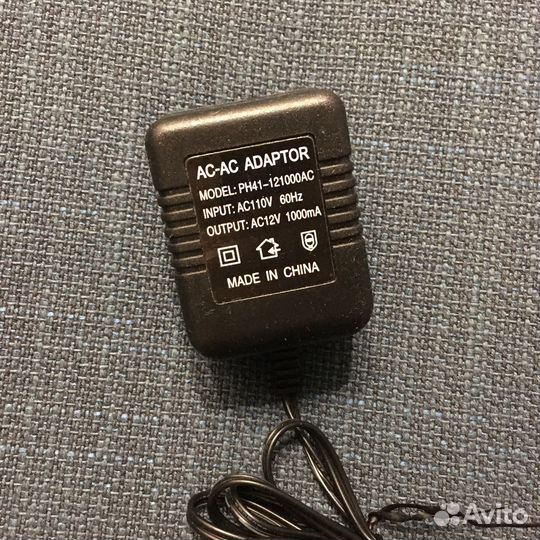 Блок питания 110В - 12В 1000 мА переменный