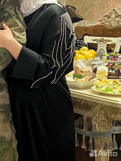 Вечернее платье