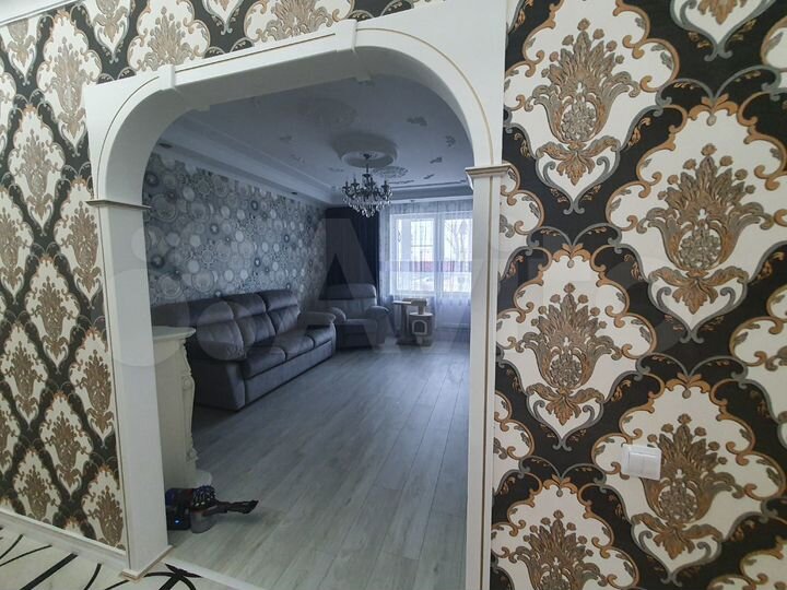 3-к. квартира, 95,9 м², 2/5 эт.