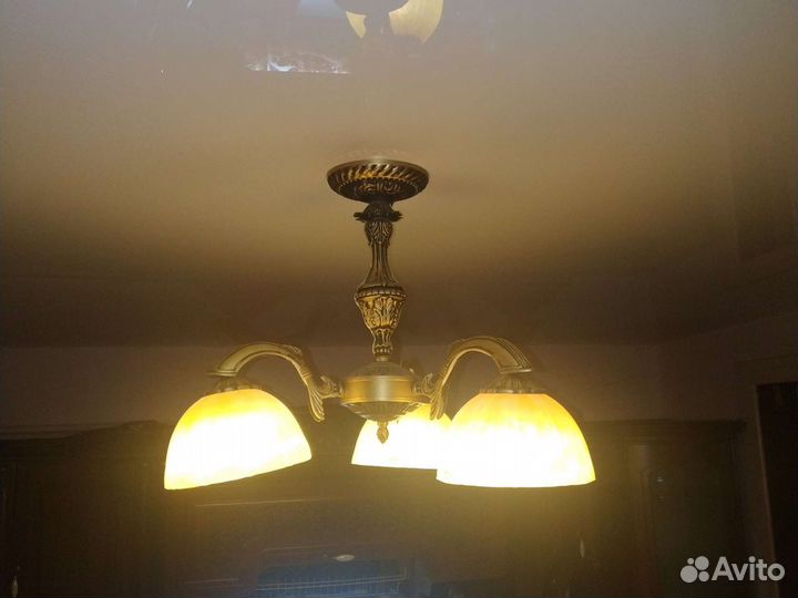 Люстра подвесная потолочная