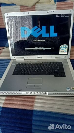 Ноутбук dell inspiron 9400