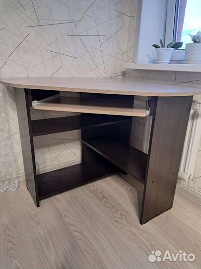 Угловой компьютерный стол бу