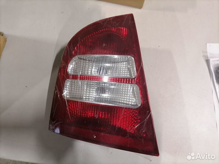Фонарь задний левый Octavia Tour хетчбек 00