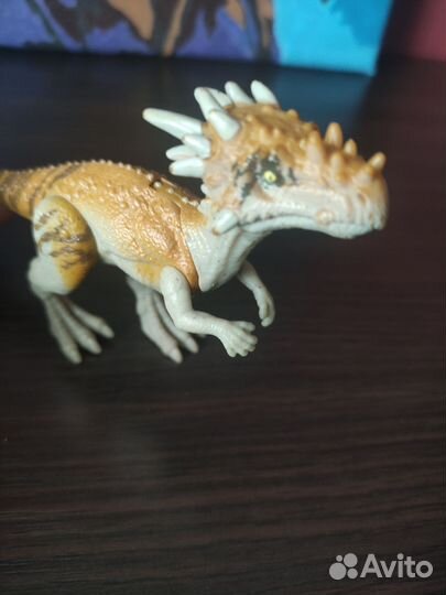 Динозавры jurassic world