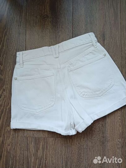Шорты белые джинсовые