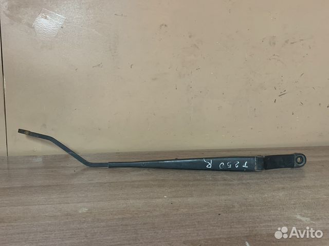 Поводок дворников Aveo T250