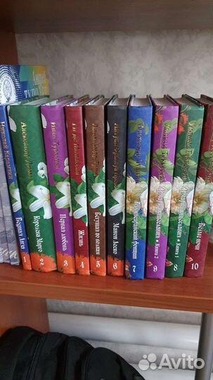 Книги в ассортименте