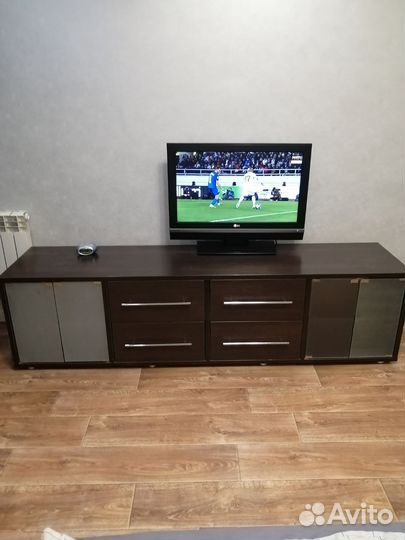 Тумба под телевизор
