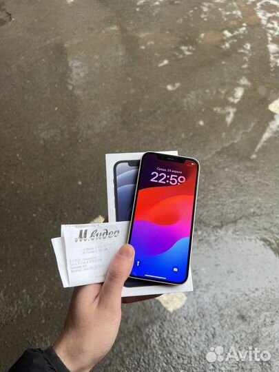 iPhone 12, 64 ГБ