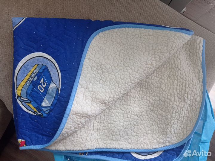 Детское одеяло в кроватку