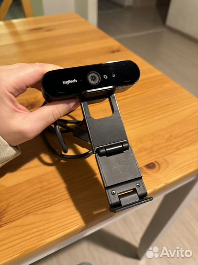 Веб камера Logitech brio