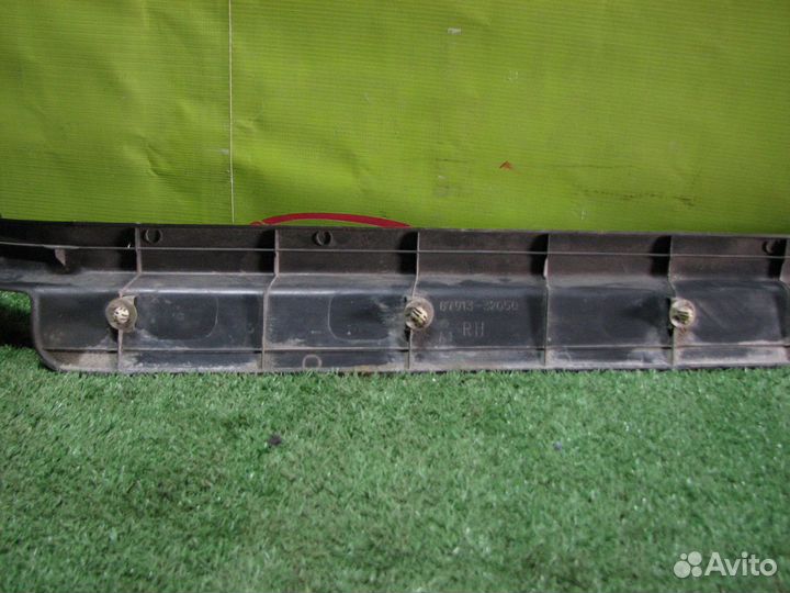 Порожек пластиковый toyota CV43,SV41, SV42,SV43,CV