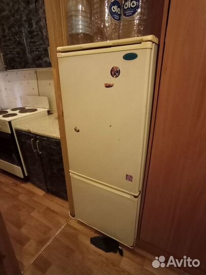 Продам холодильник рабочий бу