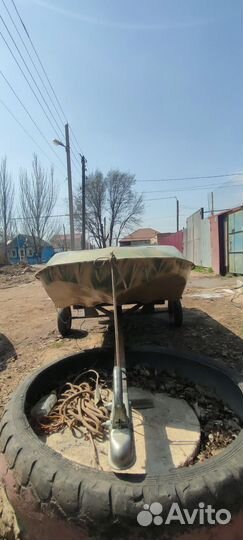 Лодка Романтика