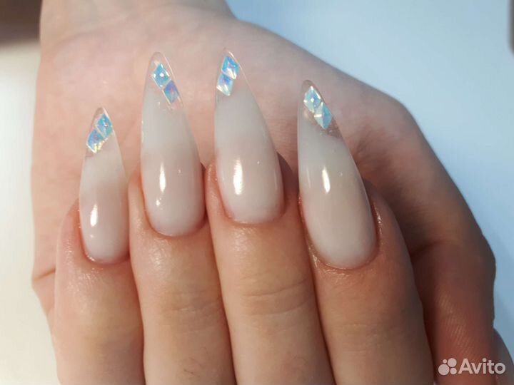 Маникюр с покрытием гель-лаком