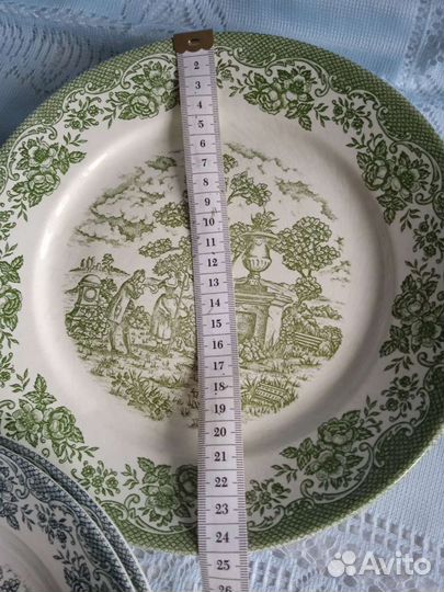 Тарелки разные