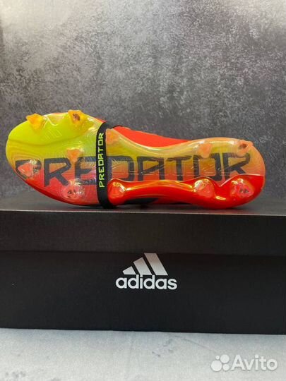 Бутсы adidas predator