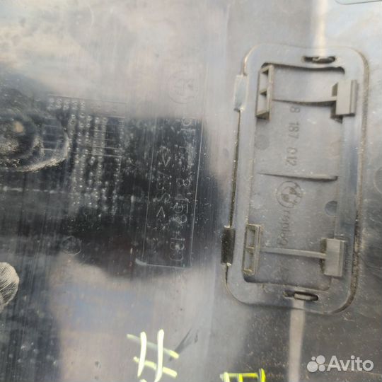 Bmw e39 облицовка багажника щитка заднего