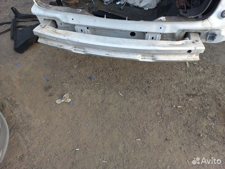 Усилитель заднего бампера ауди q5