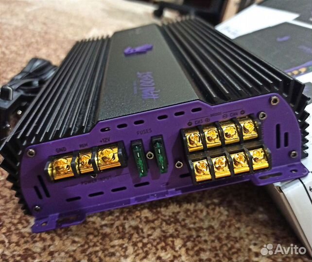 Усилитель 4х-канальный Новый