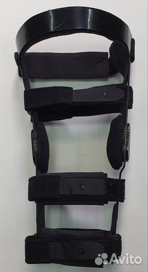 Коленный ортез жёсткий спортивно-функциональный