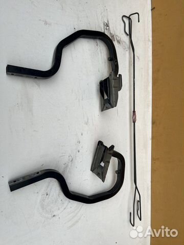 Петля крышки багажника задняя Nissan Almera G15