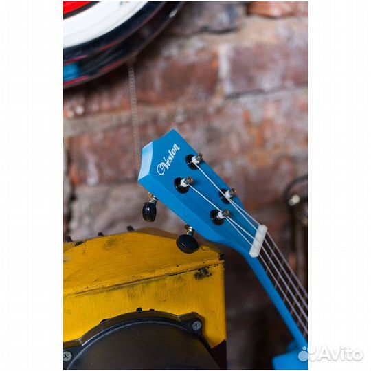 Veston KUS 15BL - укулеле сопрано, голубая