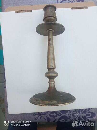 Старинный подсвечник