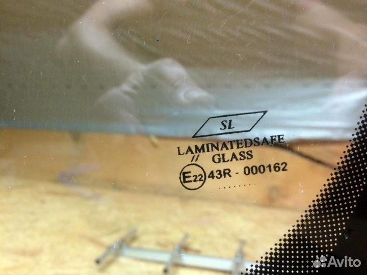 Лобовое стекло на Ауди А-4