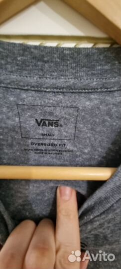 Футболка vans