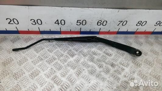 Щеткодержатель лобового стекла toyota RAV 4 ZCA2