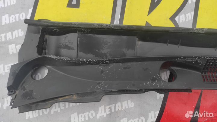 Жабо Накладка лобового стекла Toyota Corolla E210