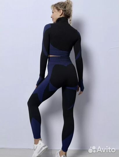Спортивный костюм женский