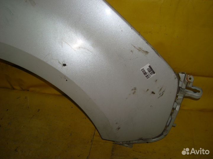 Крыло правое Mitsubishi Delica d5 CV5W