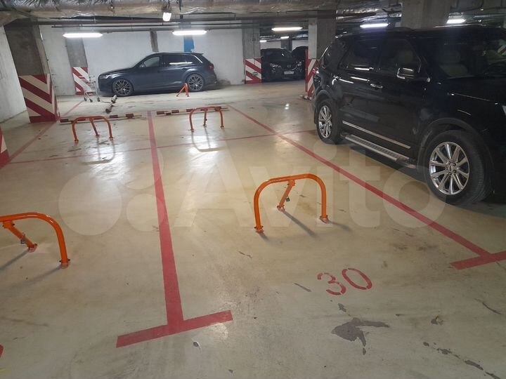 Машиноместо, 24 м²