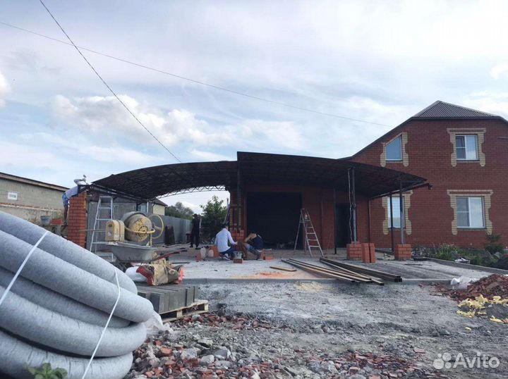 Бригада строителей