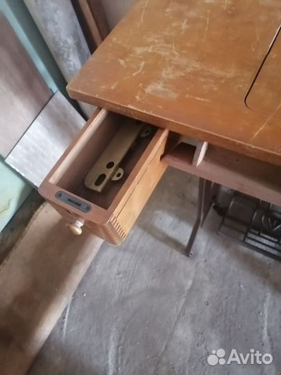 Станина чугунная от финской швейной машины Tikka