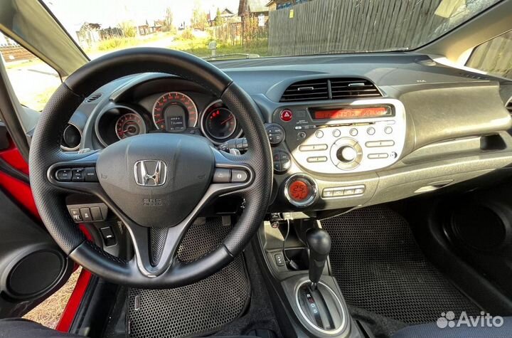 Honda Jazz 1.3 CVT, 2011, 179 000 км