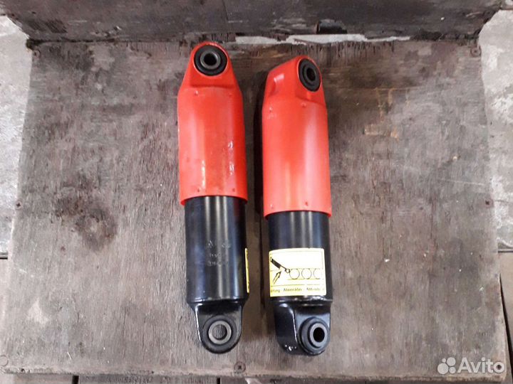Амортизаторы на пулуприцеп Schmitz