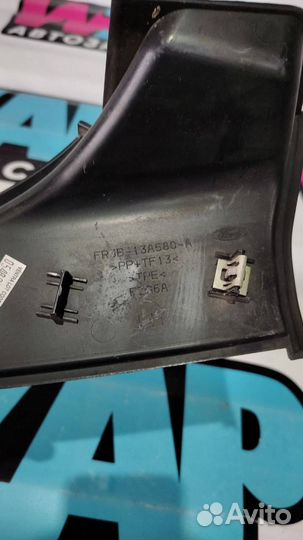 Ус под фонарь Ford Mustang 6 S550 рест. 2019