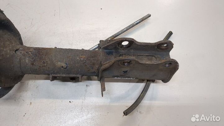 Амортизатор подвески левый передний Mercedes Vito W639