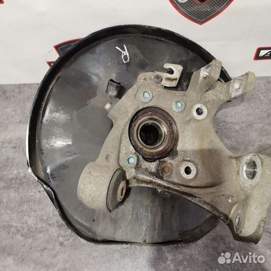 Кулак задний правый audi A6 c6