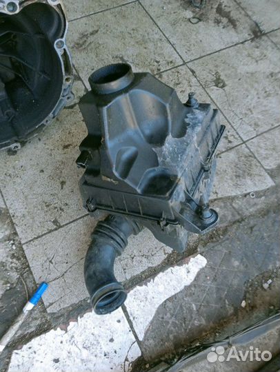 Корпус воздушного фильтра Ford Focus 2 хетчбек