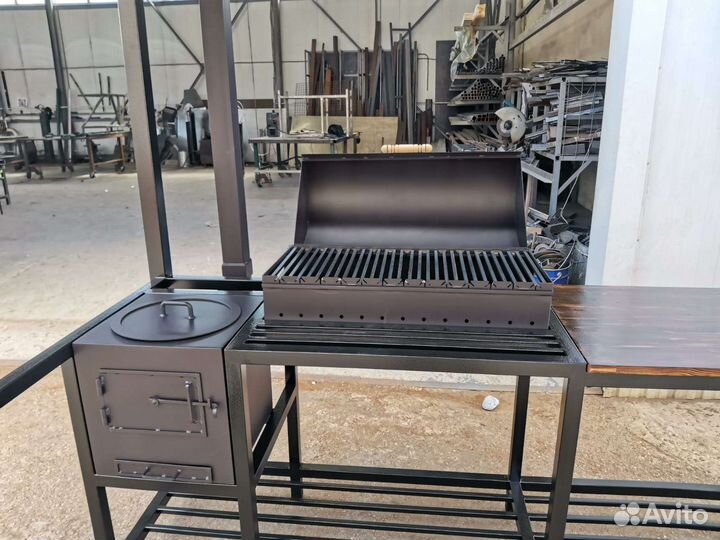 Мангал с крышей