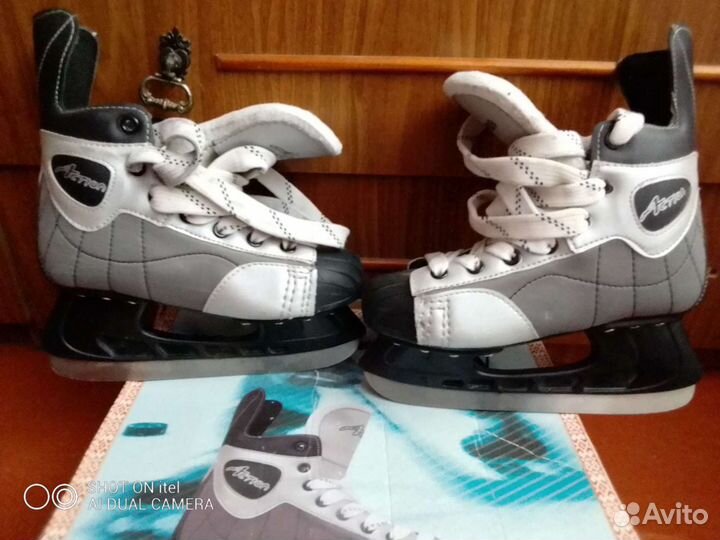 Коньки хоккейные 34 размер