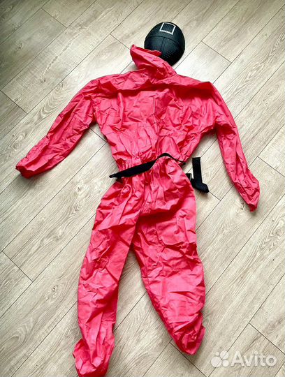 Костюм квадрата игра в кальмара